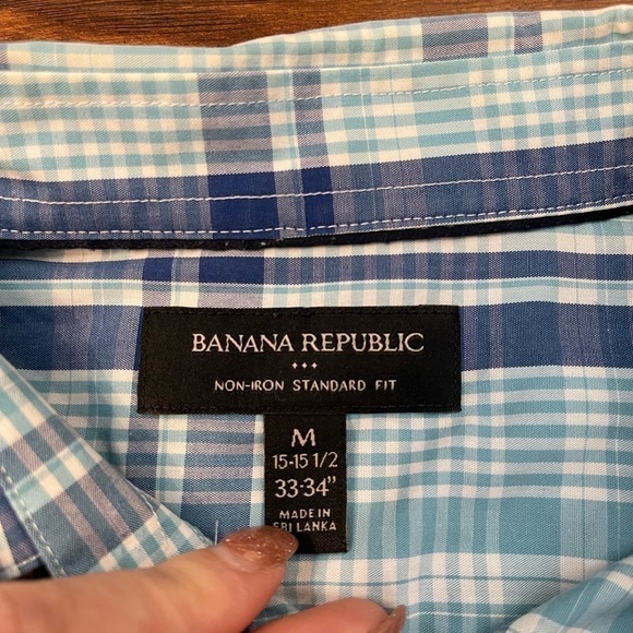 Banana Republic Men’s Standard Fit Plaid Button Up Size M - Picture 2 of 5